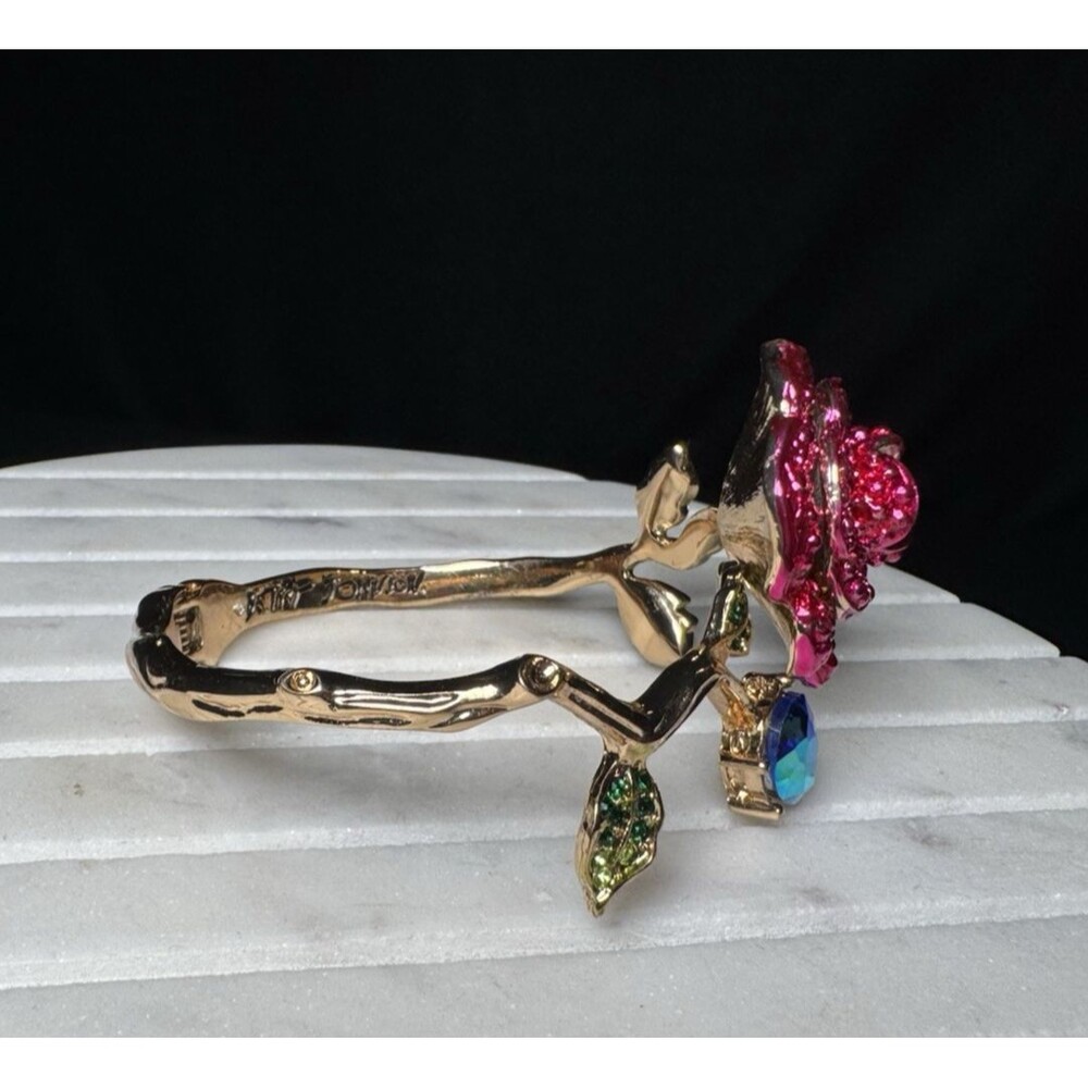 Betsey Johnson Rose Vine Bling Goldtone Hinged Bangle Bracelet - Picture 4 of 9
